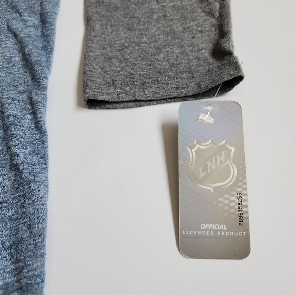 NHL Bulletin Toronto Maple Leafs 3/4 Sleeve TShirt Unisex - Picture 4 of 6